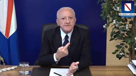 De Luca contro M5s: vedo nomi inadeguati, stiamo consegnando la Campania a chi non ha fatto niente per 10 anni