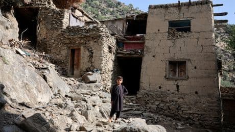 Séisme en Afghanistan : au moins dix personnes blessées après cinq répliques
