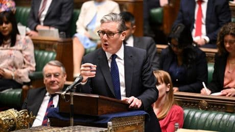 Starmer in race to win over hardline rebels on two-tier PIP reforms