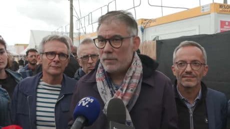 "Il est au pied du mur": Olivier Faure met la pression sur Sébastien Lecornu