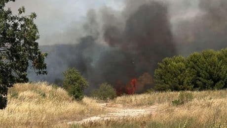 Un feu de végétation se déclare dans les Bouches-du-Rhône, 300 élèves d'une école évacués
