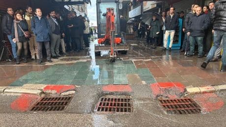 İzmir'de 2 kişinin elektrik akımına kapılarak ölmesine ilişkin dava: Yeni bilirkişi raporu ve bilirkişinin reddi taleplerine ret