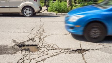 Mauvais entretien de la route : comment se faire indemniser ?