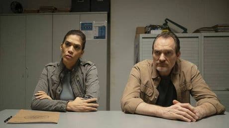 La angustiosa película española que puedes ver gratis: un aeropuerto y un desagradable interrogatorio