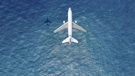 Perico Durán, piloto de avión, revela por qué no debes tener miedo a volar sobre el océano