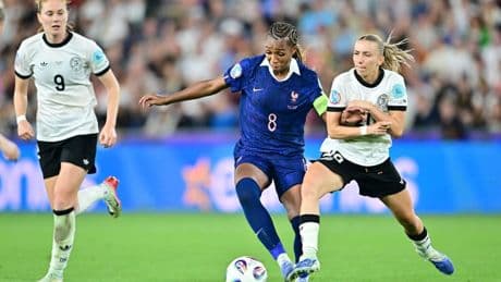Aufsteiger holt Star-Fußballerin für Weltrekord-Summe