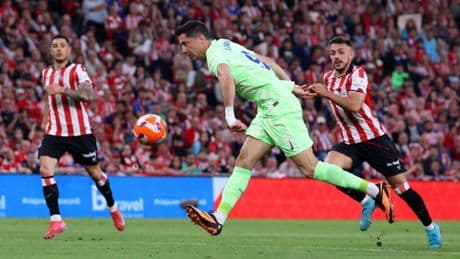El campeón pone el colofón a su gran Liga ganando en San Mamés