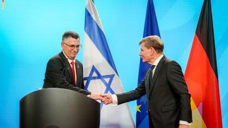 Nahost: Wadephul an Israel: Weitere Waffenhilfe und scharfe Kritik
