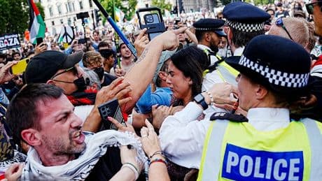 Londra'da "Palestine Action" eylemi: Yüzlerce gözaltı