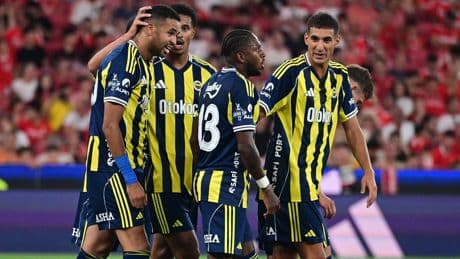 Fenerbahçe'nin yıldızına sürpriz talip: Rekor bonservis bedeli teklif edilecek!