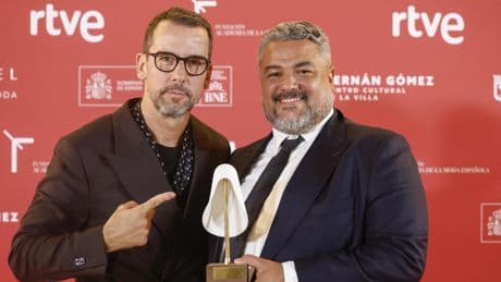 Pedro del Hierro, ganador de los Premios Academia de la Moda Española gracias a un desfile histórico de aniversario