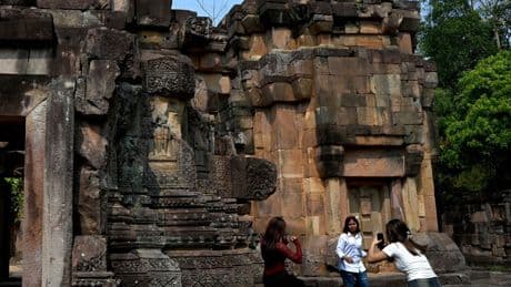 Thai-Cambodian Conflict Tears at Remnants of a Once-Proud Empire