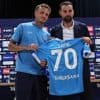 Noa Lang bij presentatie als Napoli-speler: 'Je komt voor mij naar het stadion'