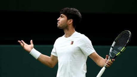 Alcaraz regala un ejercicio táctico: ya está en cuartos de Wimbledon