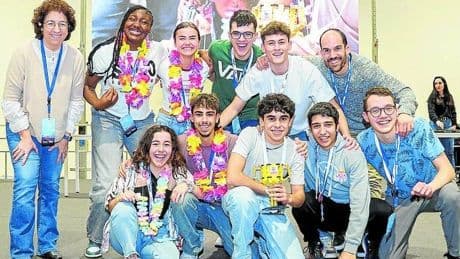 Alumnos de un colegio de Santutxu llegan a la final de la First Lego League pero renuncian por falta de dinero