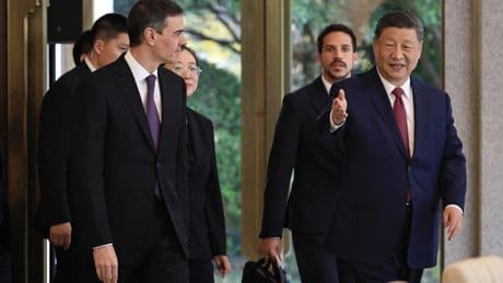 Sánchez defiende ante Xi Jinping que España "ve a China como socio de la UE"