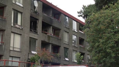 Fire in Vancouver’s West End displaces 22 people, sends 3 to hospital