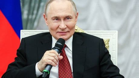 Putin expresa a Trump su preocupación por la situación "muy alarmante" en Oriente Próximo