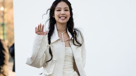 Jennie Reaches A Chart For The First Time As Fans Show Up For Her Again