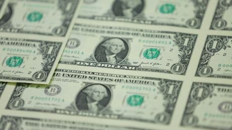 La Fed se montre ouvert à une baisse des taux, le dollar chute