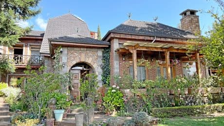Addis Abeba | Äthiopien: Der Architekt, der Häuser recycelt