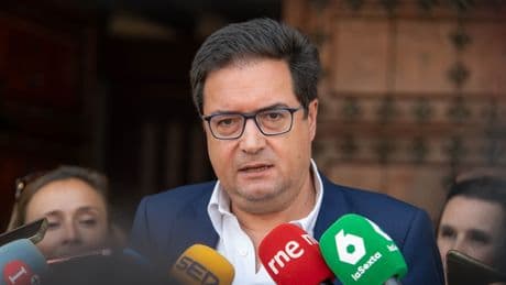 Óscar López apunta a Ayuso como responsable de la violencia en Torre Pacheco