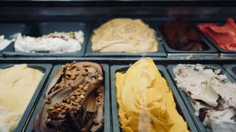 La escasez de esta fruta podría provocar que los helados suban de precio este verano