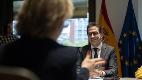 El calendario de la opa de BBVA sobre Sabadell sigue adelante pese al expediente abierto por Bruselas al Gobierno