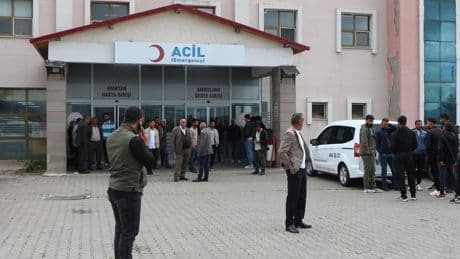 Bingöl'de kaza! Hafif ticari araç kamyonla çarpıştı: 1 kişi hayatını kaybetti