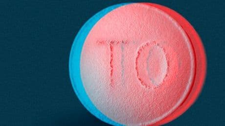 Medikamenten-Missbrauch: Pharmafirmen und ihr Einfluss auf die Opioid-Kontrolle – Podcast »Firewall«