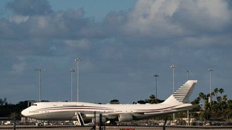 What Will It Cost to Renovate Trump’s ‘Free’ Air Force One? Don’t Ask.