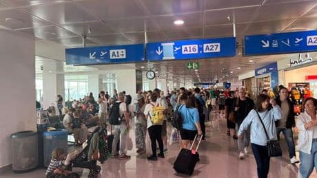 'Hundreds' of Brits stranded in Majorca after 'air traffic control restrictions'