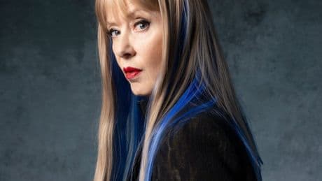 Suzanne Vega: ‘I was the first woman to headline Glastonbury – I had to wear a bulletproof vest’