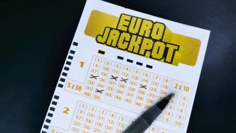 Thousands of lottery players mistakenly told they won millions in major error