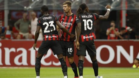 Milan'a ilk maçta evinde şok