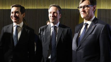 El empresariado catalán, perplejo por el voto de Junts en la CNMC a favor de la opa del BBVA al Sabadell