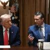 Druck auf Hegseth steigt: US-Verteidigungsminister teilte Militärpläne offenbar auch in Chat mit Ehefrau