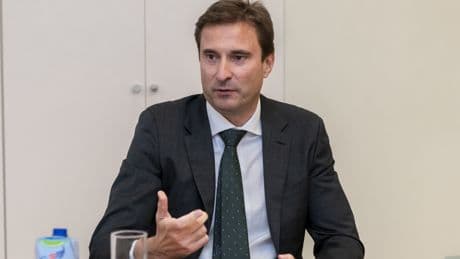 Power Electronics reduce ventas en EEUU y se impulsa en Reino Unido