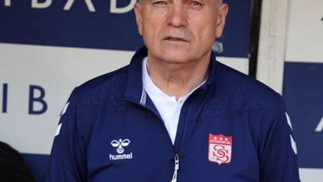 Rıza Çalımbay'dan hakem tepkisi!