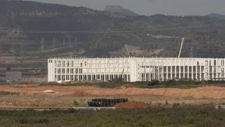 La caída de Tesla dispara las ventas de eléctricos VW y da fuelle a la gigafactoría