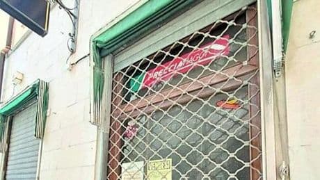 Savona, via Pia mai così in crisi: abbassate 14 saracinesche