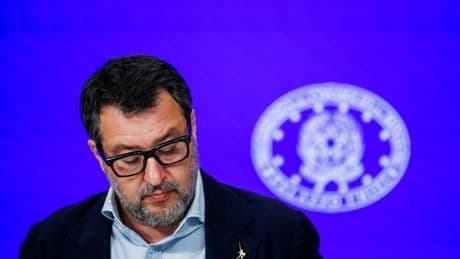 Salvini attaque Macron, mais son vrai problème est intérieur