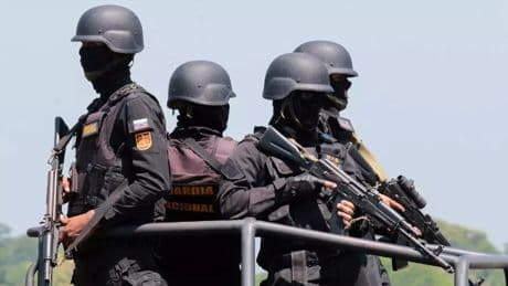 Venezuela, Kolombiya ile uçuşları durdurdu: Terör tehlikesi