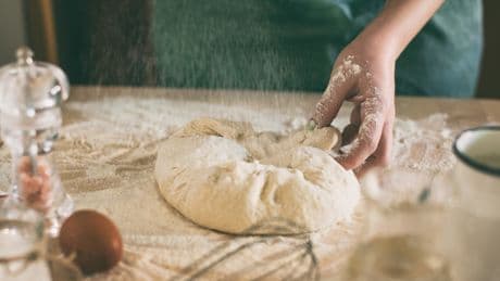 Steffen Hensslers Geheimrezept: So gelingt der perfekte Pizzateig in wenigen Minuten