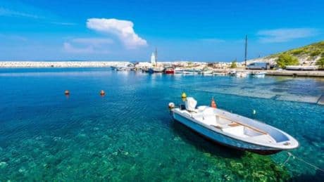 Ormanın arasında saklı bir cennet! İzmir'e 1.5 saatlik uzaklıkta, berrak denizi ile başınızı döndürecek: Yeni rota belli oldu