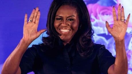 Michelle Obama: «Sono in terapia. Sto attraversando una fase di transizione». L'ex first Lady, la "sindrome del nido vuoto" e le voci di divorzio