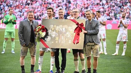 Fußball-Bundesliga: FC Bayern verabschiedet Thomas Müller vor Anpfiff