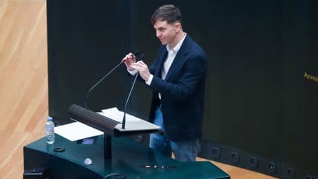 Rubiño, de Más Madrid, reprocha que la capital "está en venta" y lamenta la "expulsión de los madrileños"