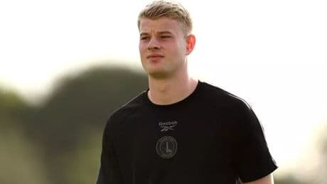 Zach Mitchell seals Hibs transfer as SFA plea to FIFA pays off after system glitch