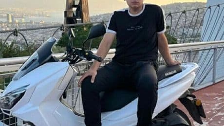 Kavgada kayalıklardan denize düştü!